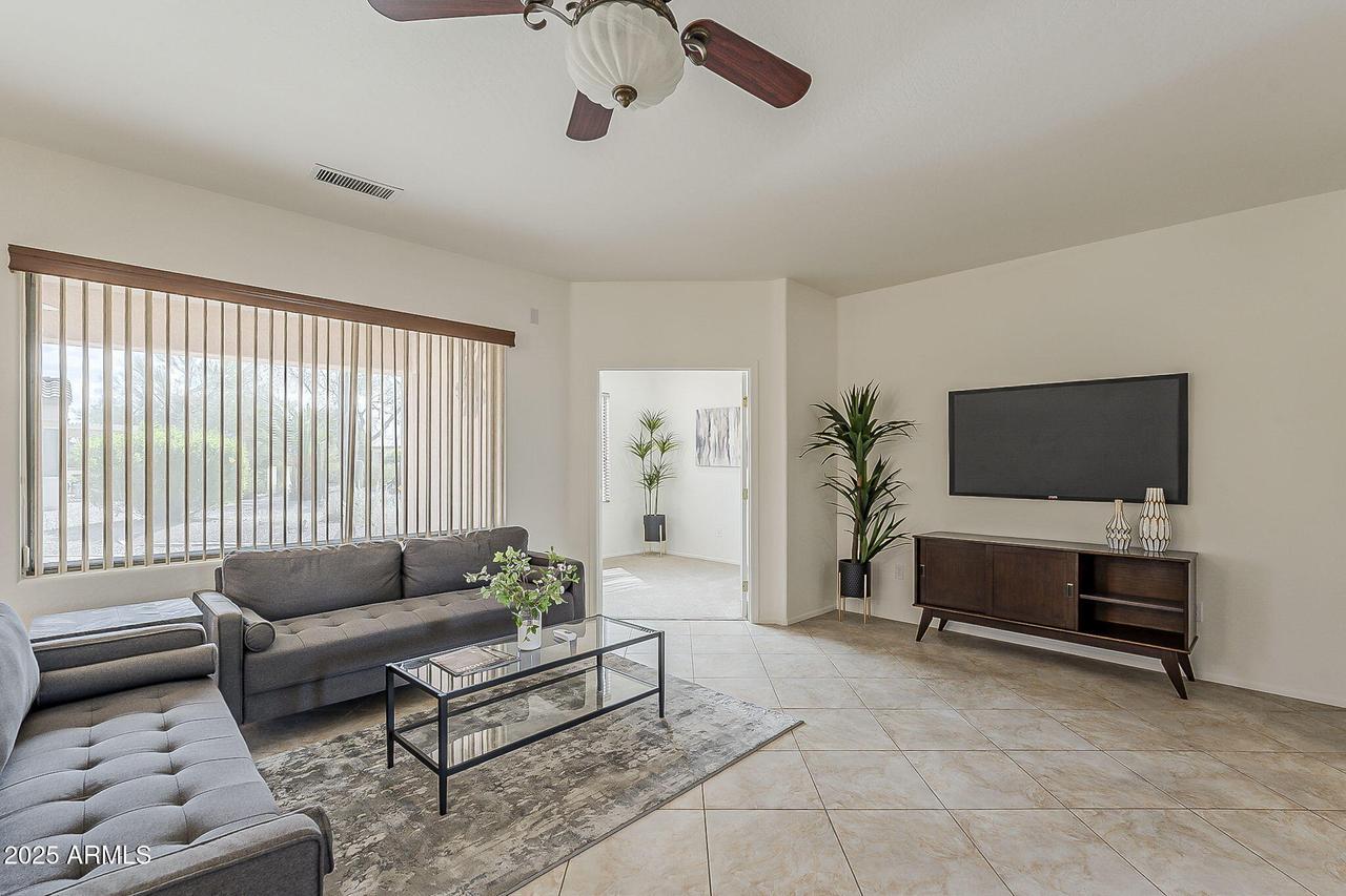 19661 N Echo Rim Dr., Surprise, AZ 85387