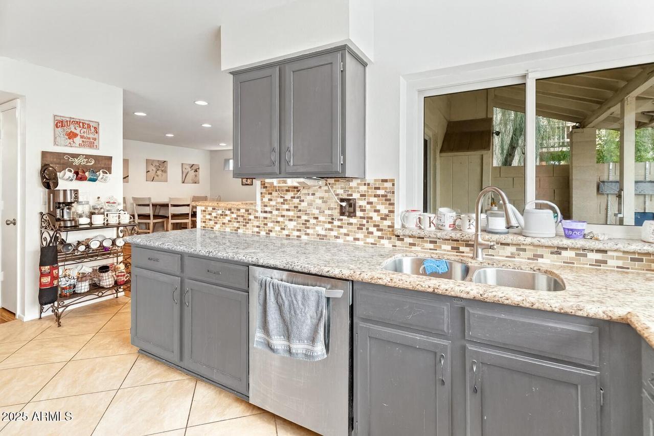4652 E Piedmont Rd., Phoenix, AZ 85044