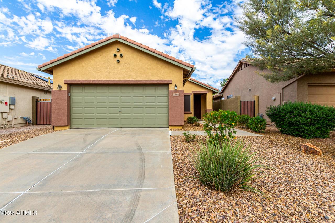 1944 W Hemingway Ln., Phoenix, AZ 85086