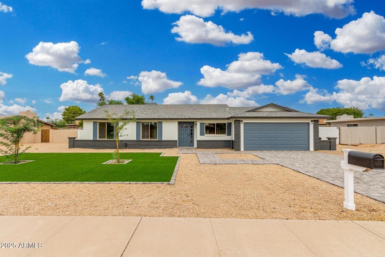 5212 E Gelding Dr., Scottsdale, AZ 85254
