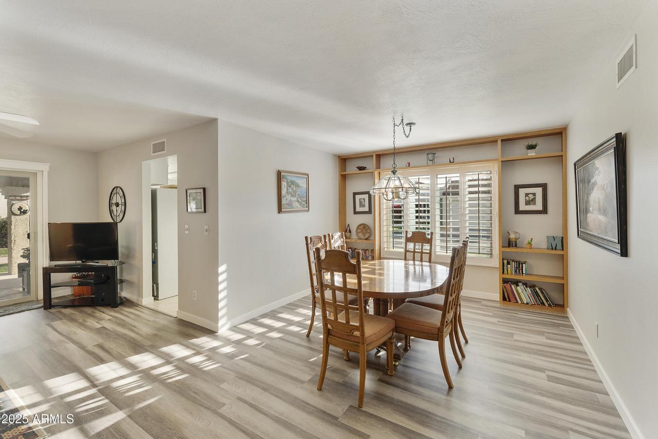 663 S Saguaro Way, Mesa, AZ 85208