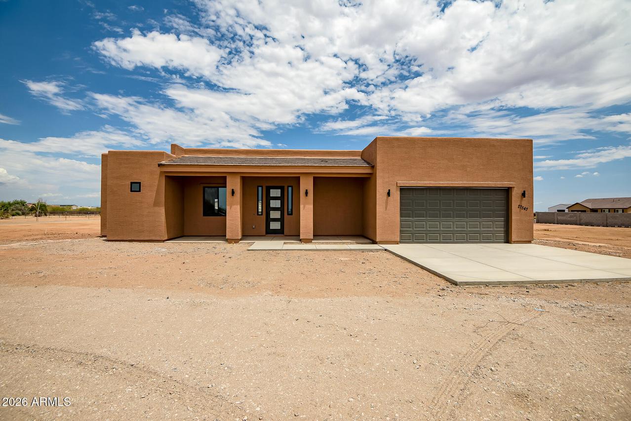 27543 N 255th Ln., Wittmann, AZ 85361