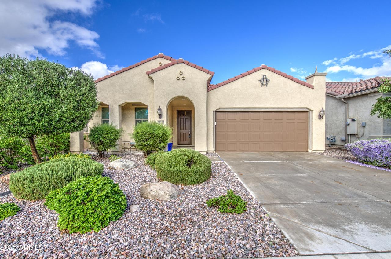 7184 W Noble Prairie Way, Florence, AZ 85132
