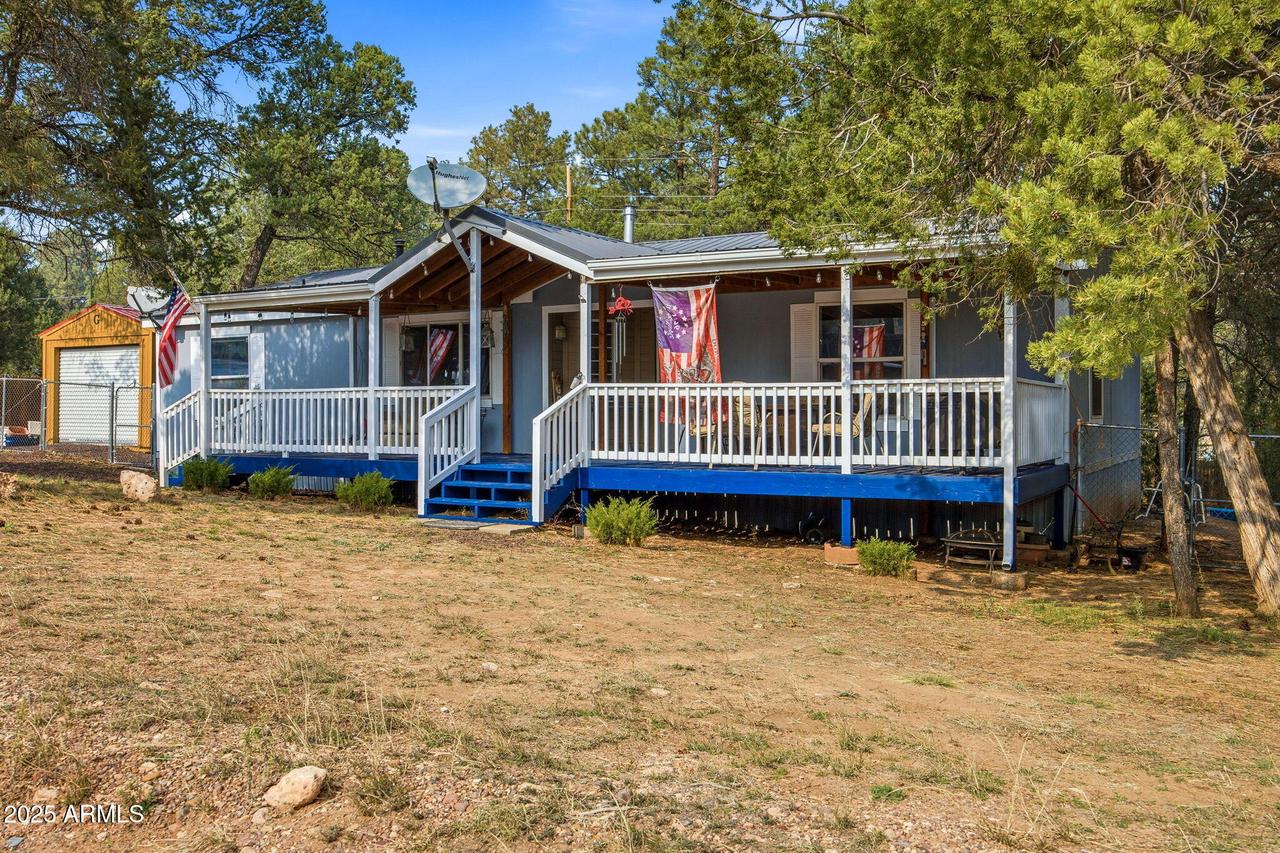 2190 Wildlife Tr., Overgaard, AZ 85933