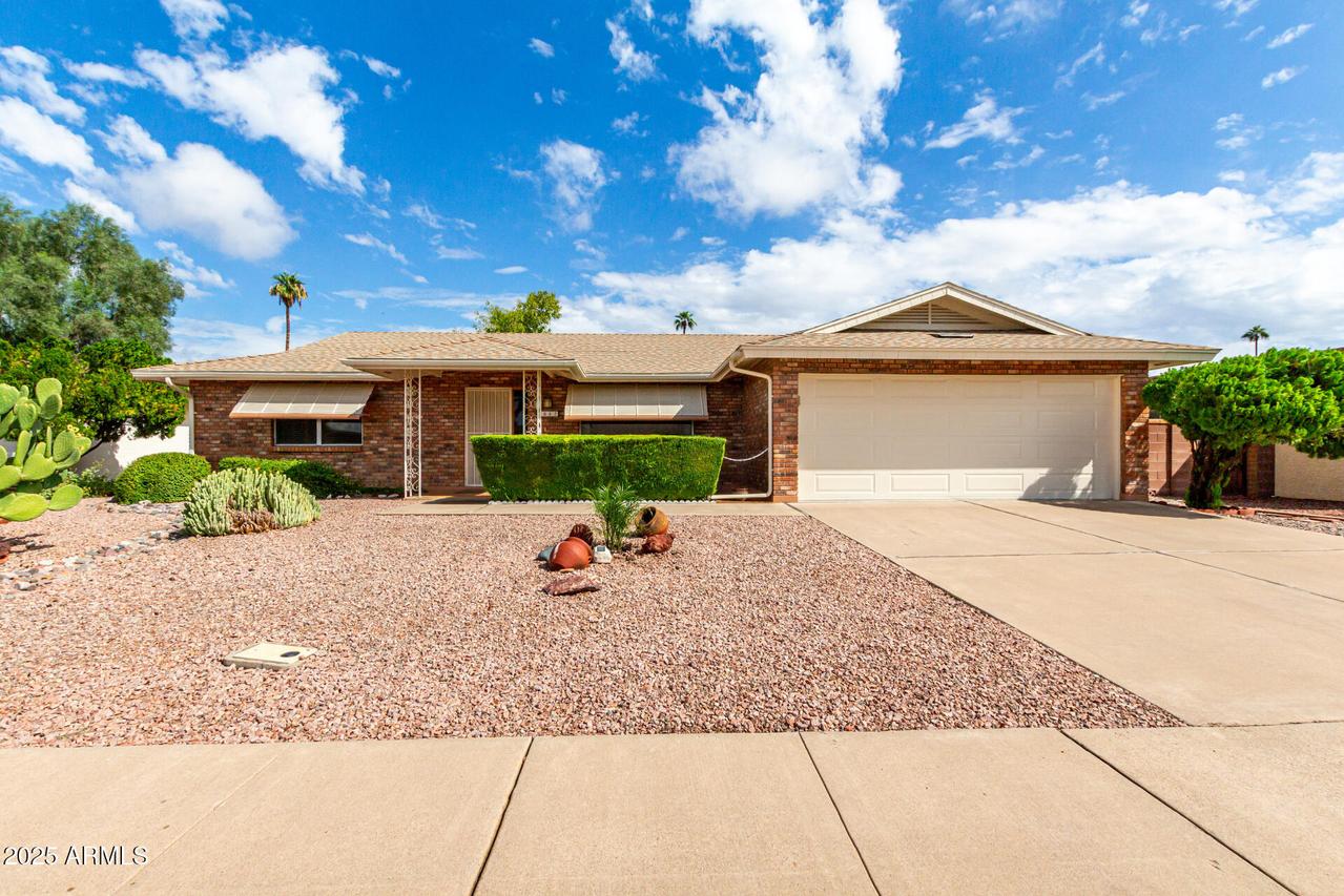 667 S Penrose Cir., Mesa, AZ 85206