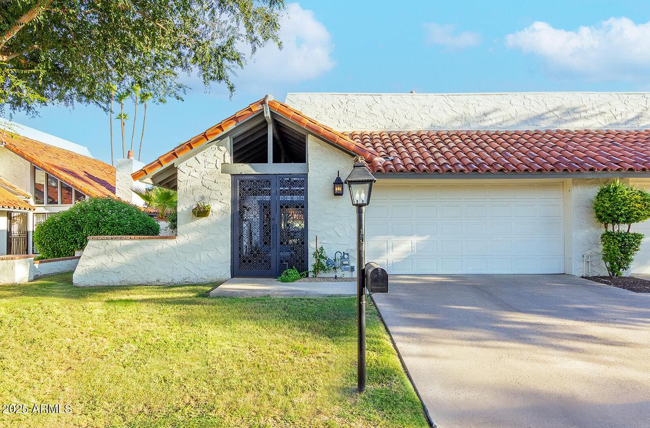 5822 N Scottsdale Rd., Paradise Valley, AZ 85253
