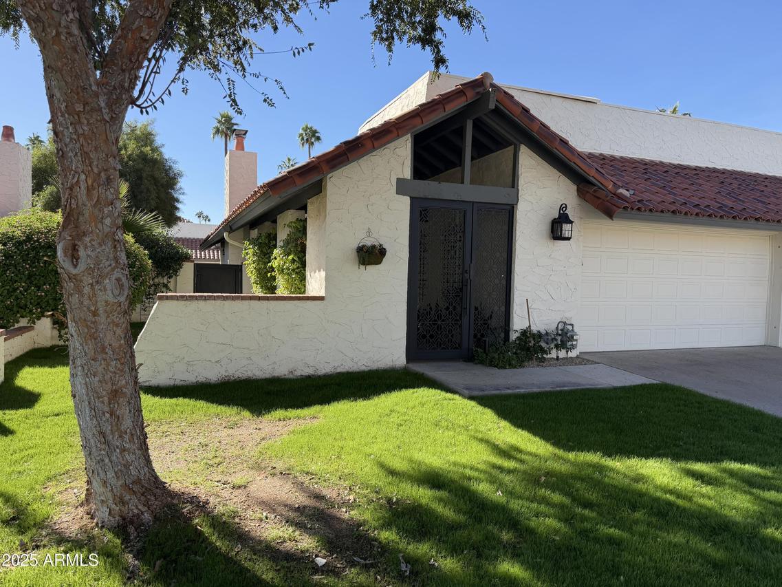 5822 N Scottsdale Rd., Paradise Valley, AZ 85253