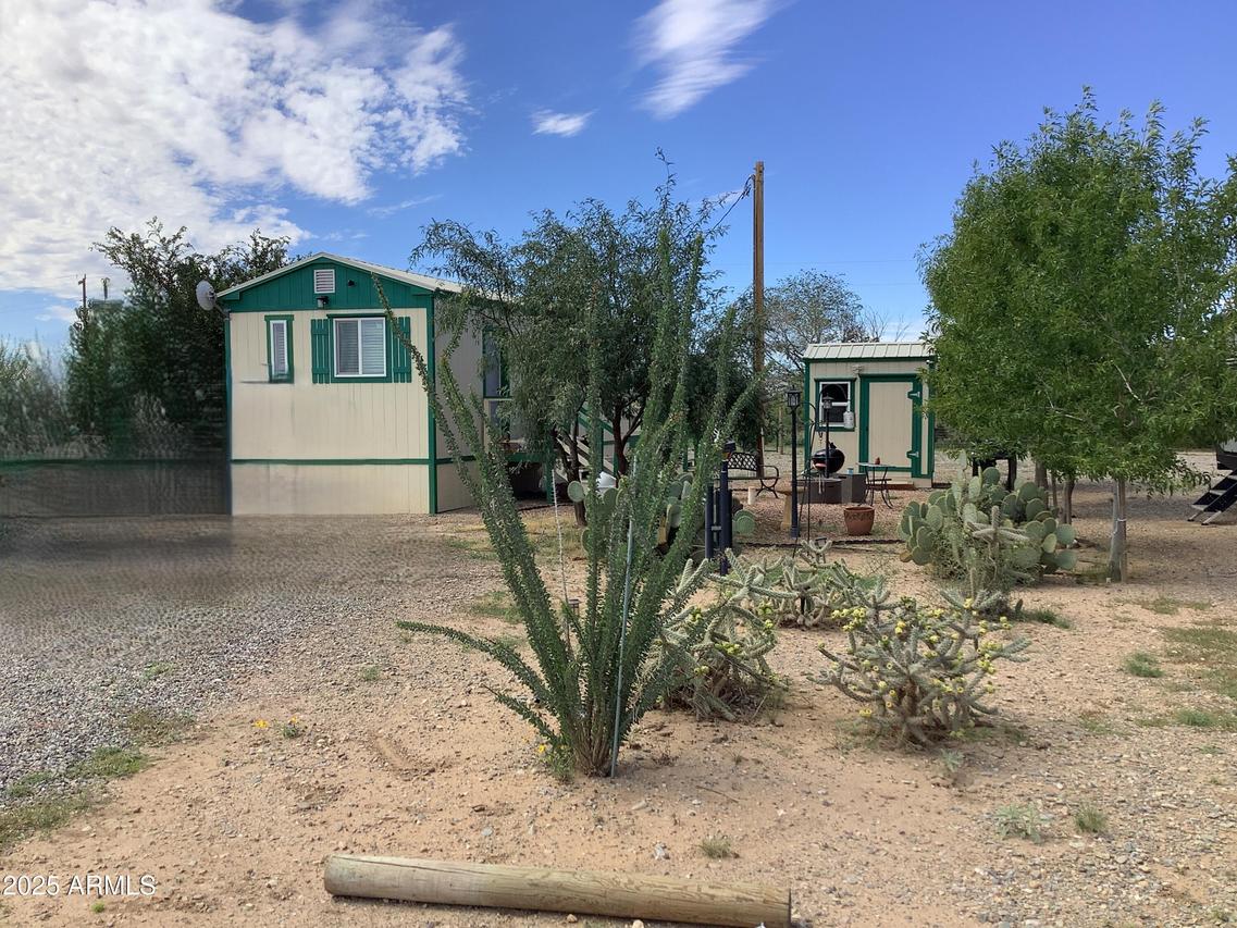 150 E Saddle Dr., Willcox, AZ 85643