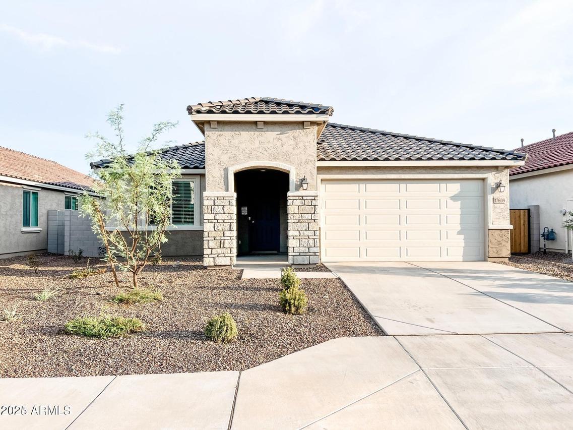 17609 W Medlock Dr., Litchfield Park, AZ 85340