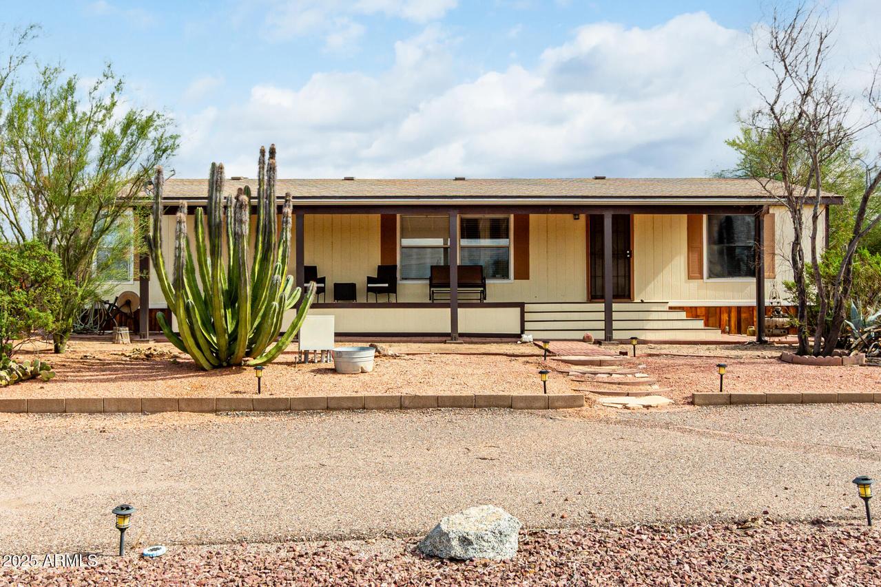 4443 N Saguaro Dr., Apache Junction, AZ 85120