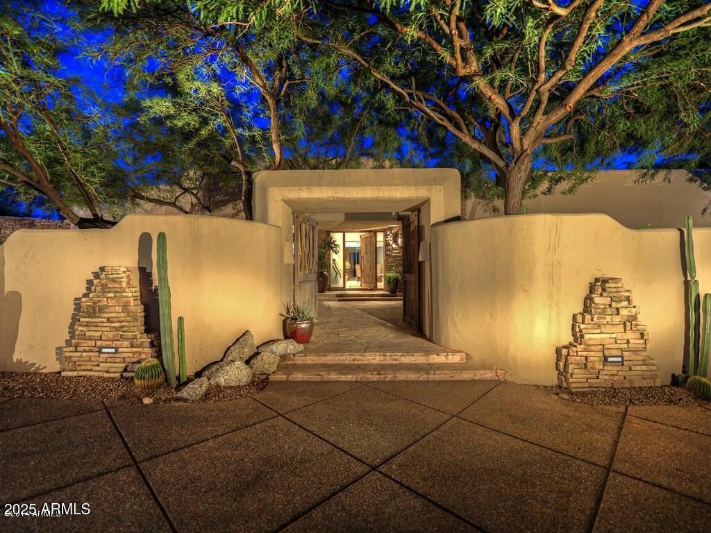 9355 E Via Del Sol Dr., Scottsdale, AZ 85255