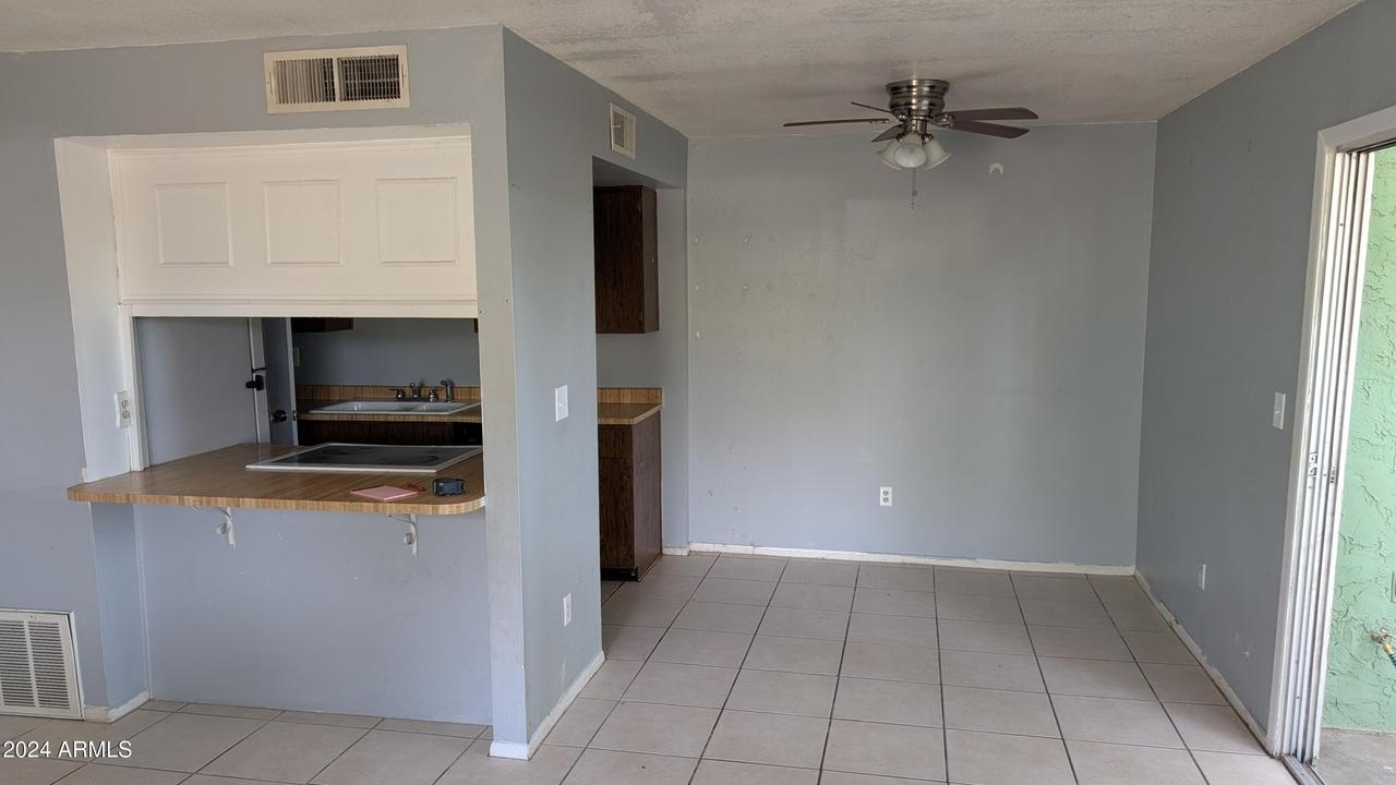 10217 N 8th St. #A, Phoenix, AZ 85020
