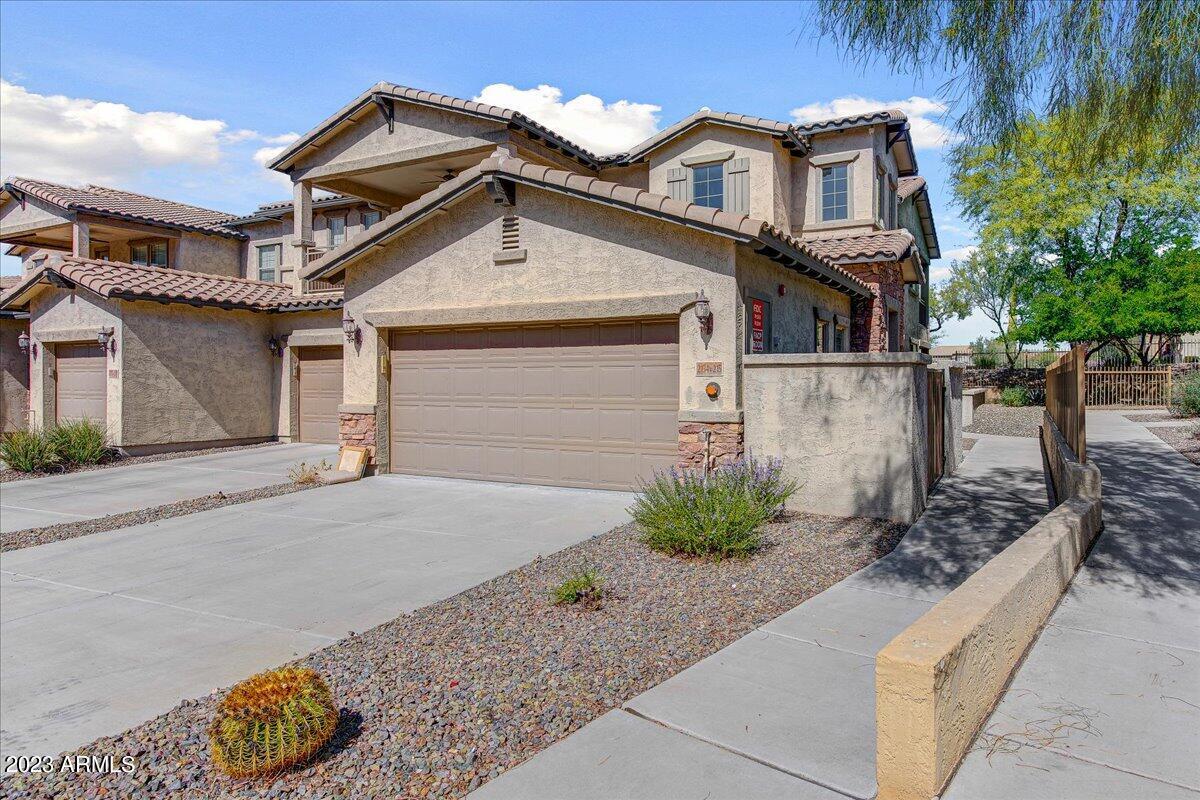 2134 W Tallgrass Tr. #215, Phoenix, AZ 85085