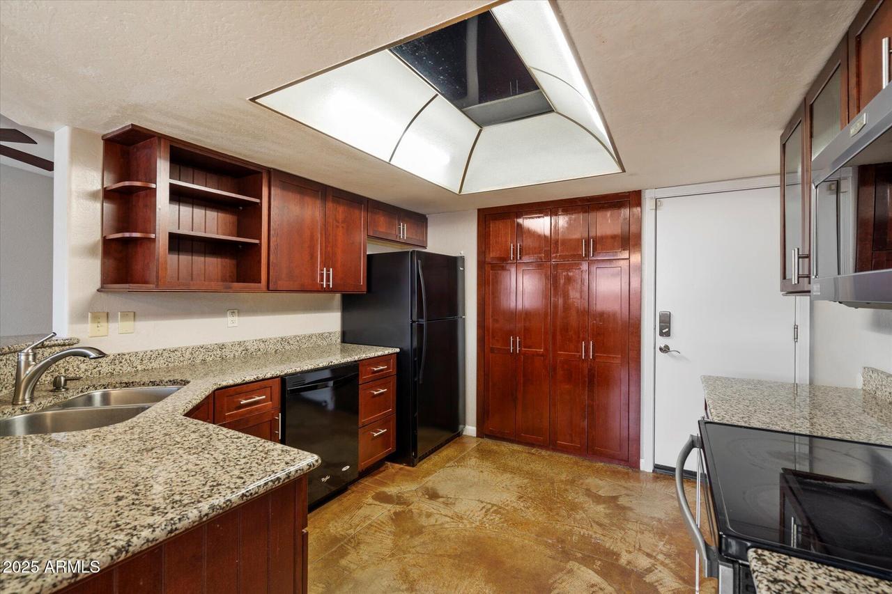 6734 W Ruth Ave., Peoria, AZ 85345