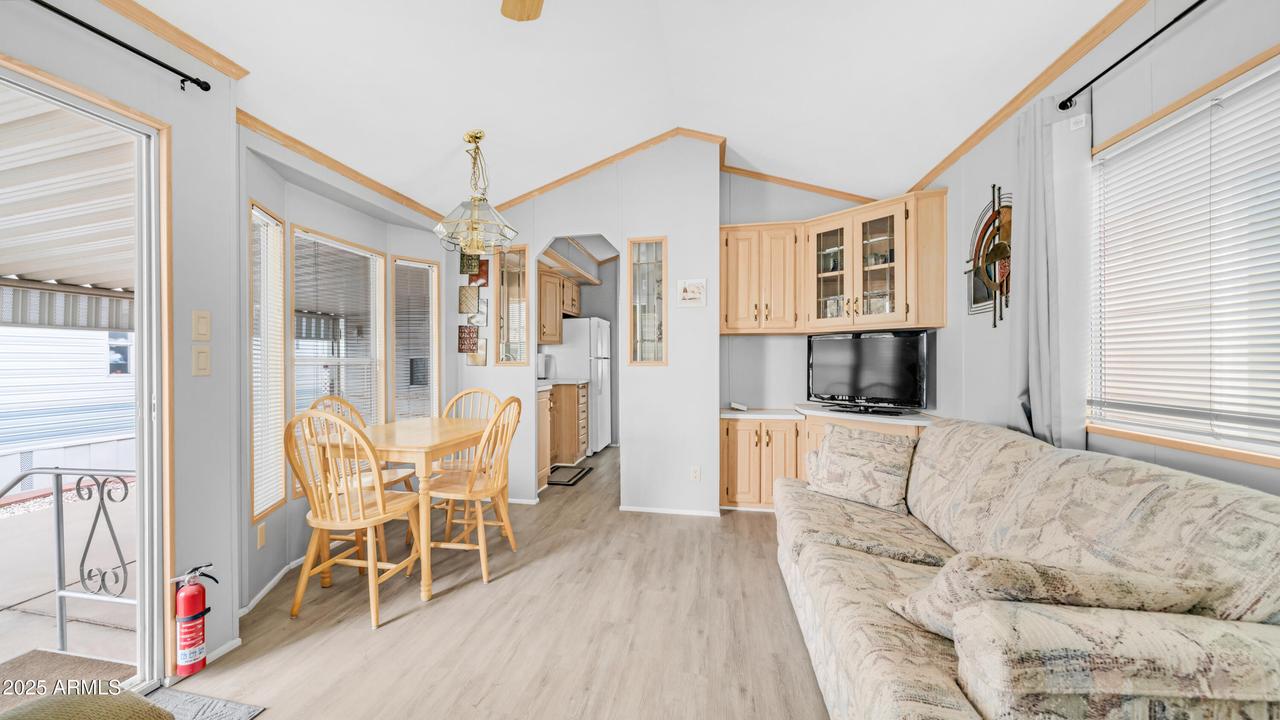 753 Diamond Dr., Apache Junction, AZ 85119