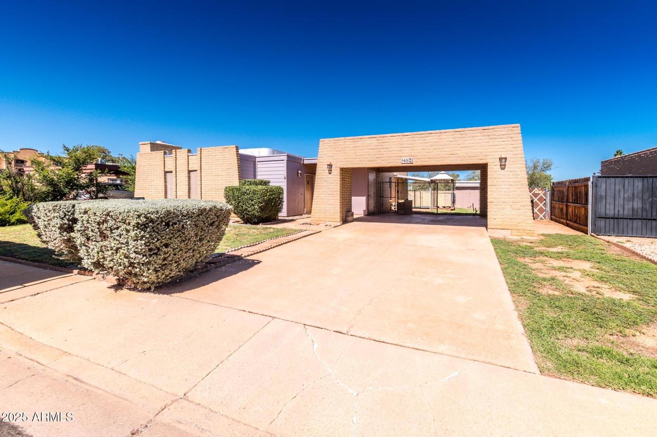 65 Terra Dr., Sierra Vista, AZ 85635