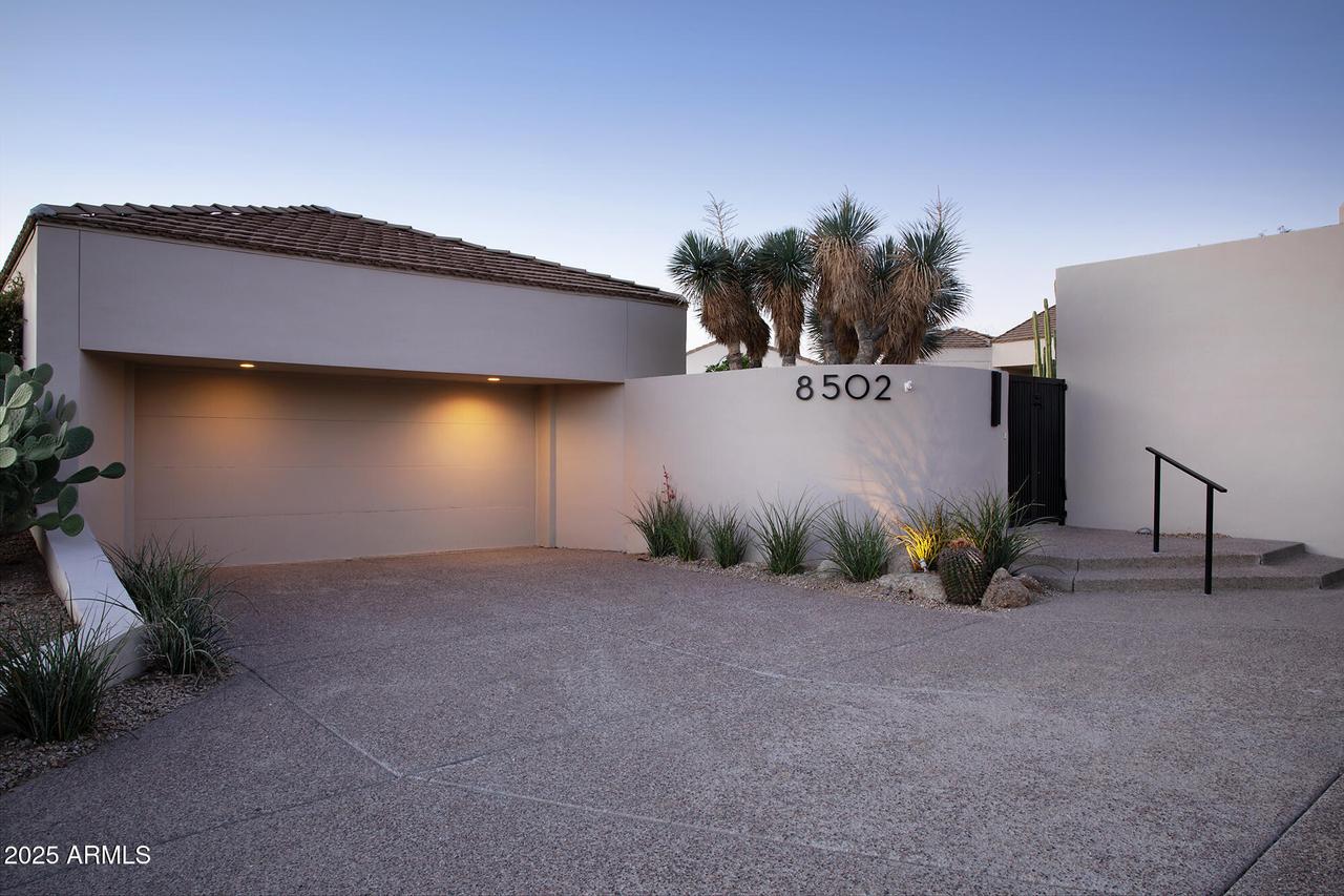 8502 E Vista Bonita Dr., Scottsdale, AZ 85255