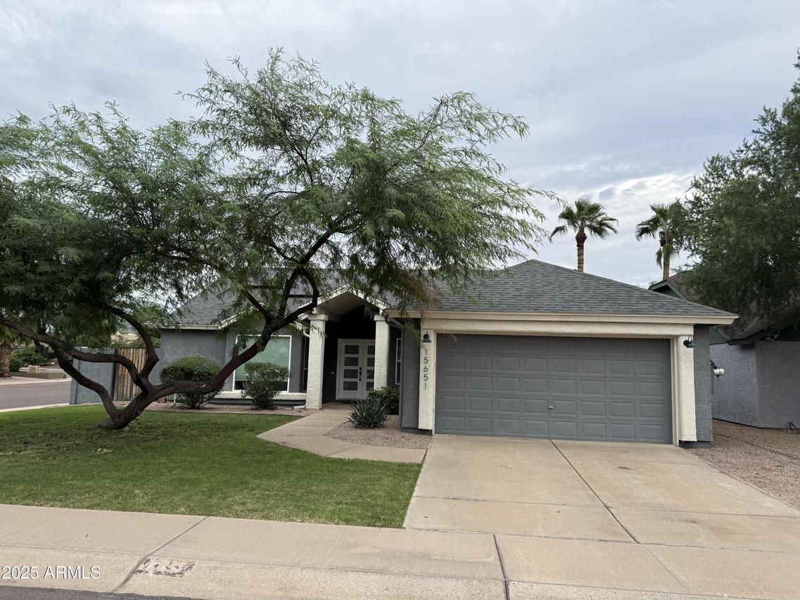 15651 N 39th Pl., Phoenix, AZ 85032