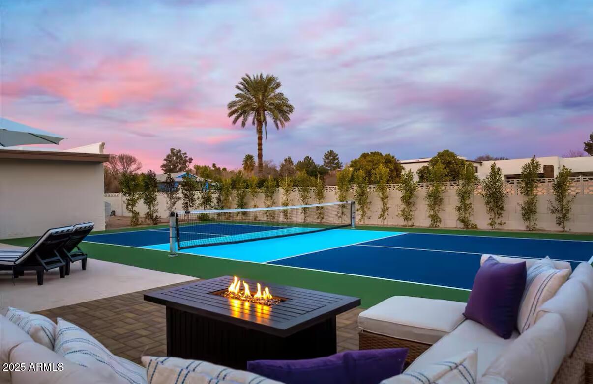 5121 E Windrose Dr., Scottsdale, AZ 85254
