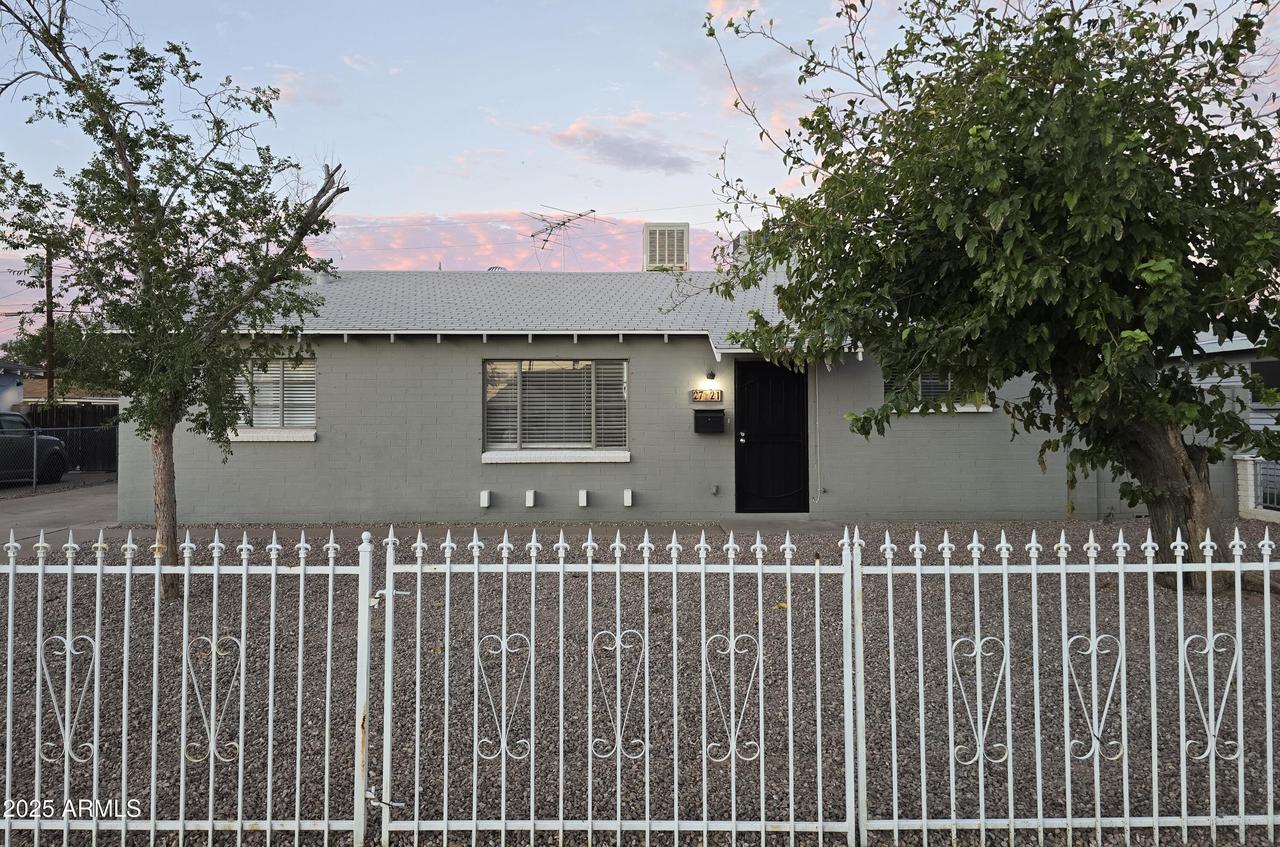 2721 W Alice Ave., Phoenix, AZ 85051