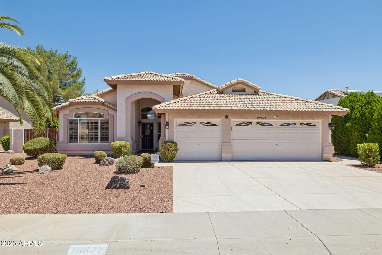 19927 N 108th Ln., Peoria, AZ 85373