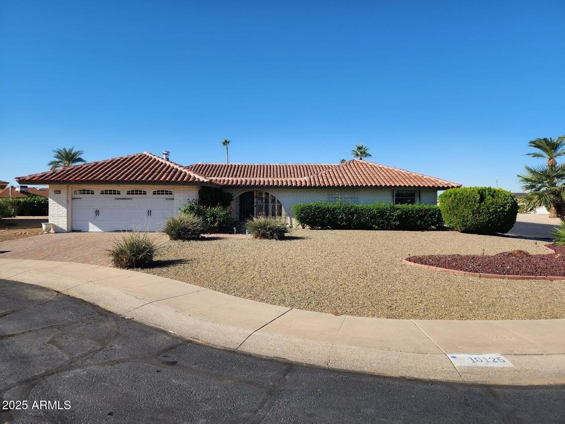 10125 W Willowcreek Cir., Sun City, AZ 85373