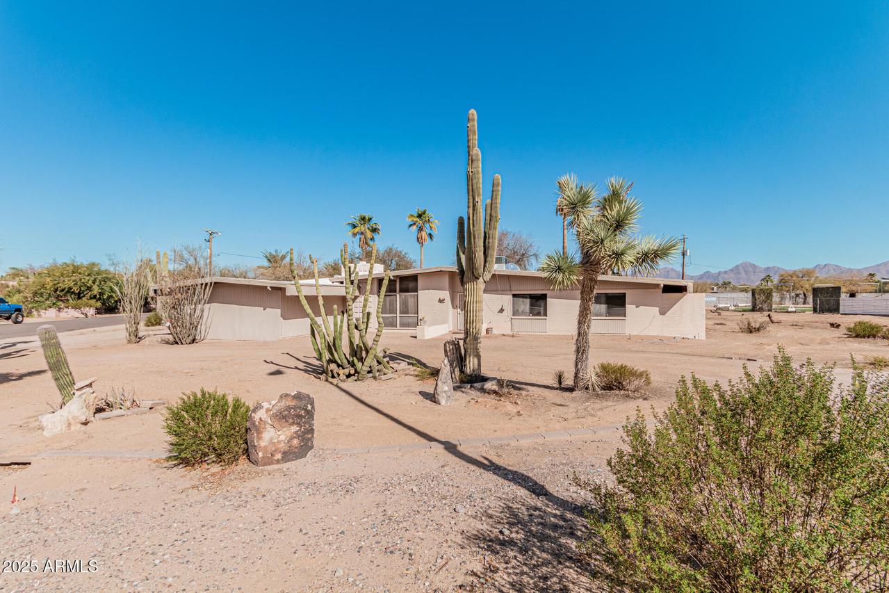 8208 E Shea Blvd., Scottsdale, AZ 85260