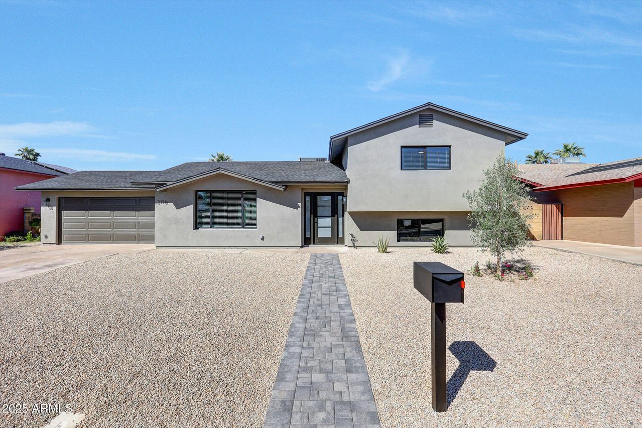 3116 W Gelding Dr., Phoenix, AZ 85053