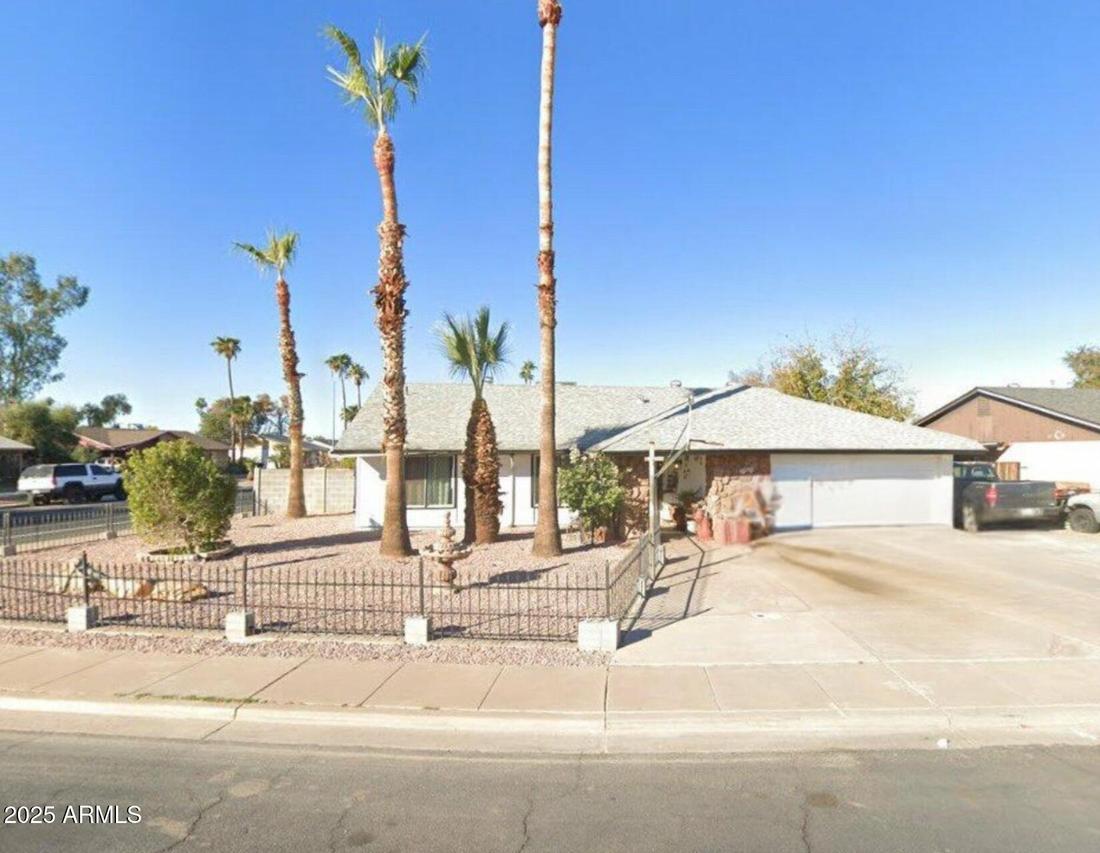 1668 S Briar, Mesa, AZ 85204