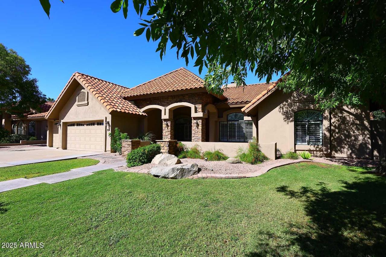 104 E Palomino Dr., Tempe, AZ 85284