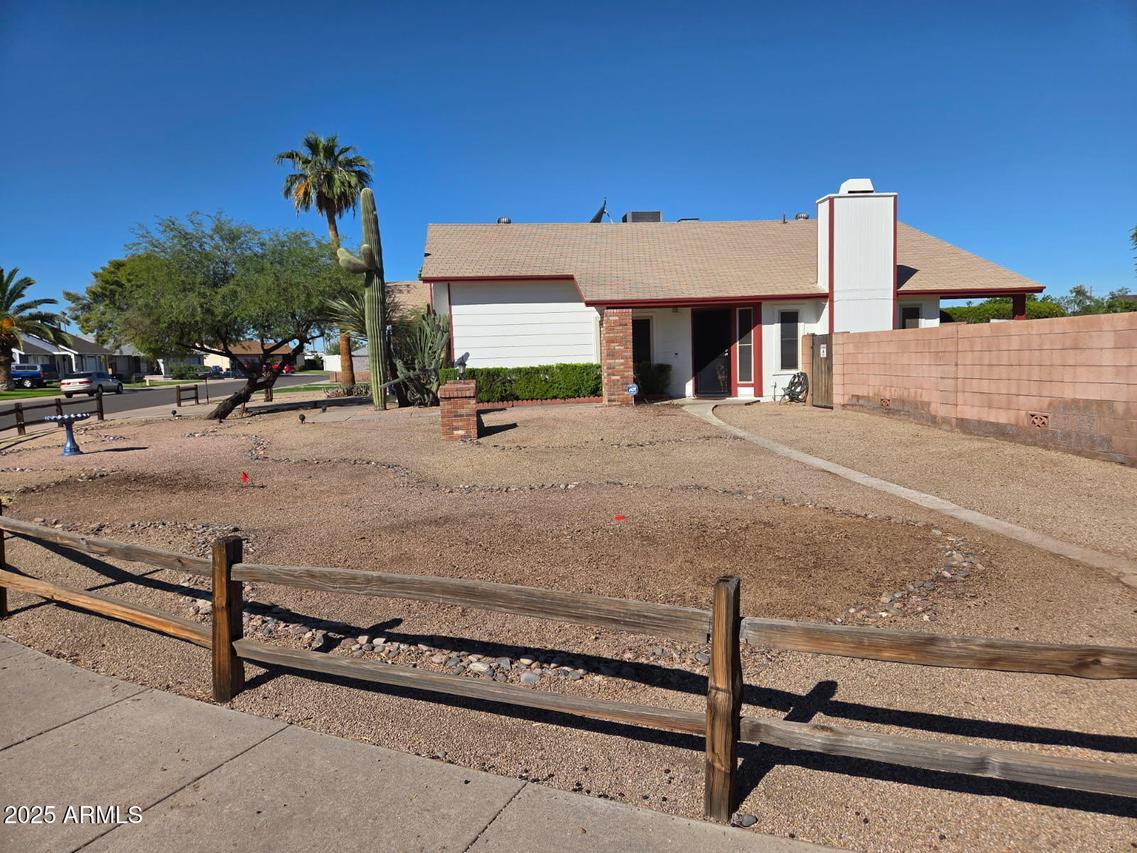 1122 W Carson Dr., Tempe, AZ 85282