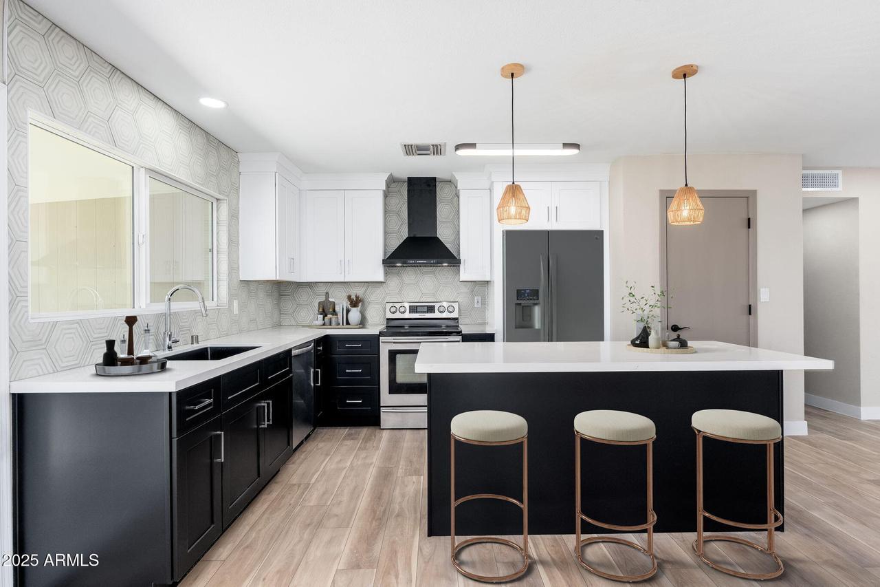 1805 W Cheyenne Dr., Chandler, AZ 85224