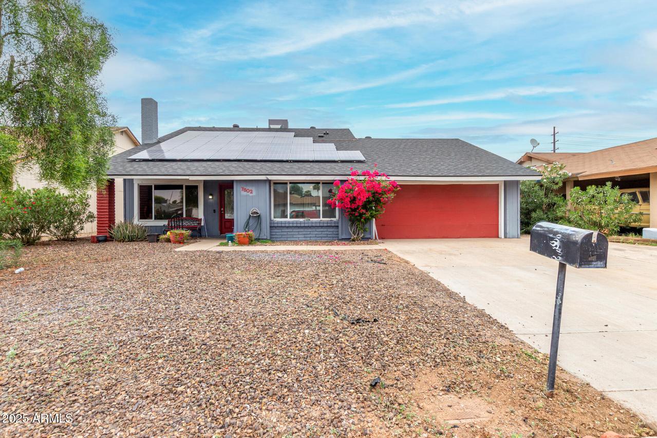 7602 W College Dr., Phoenix, AZ 85033