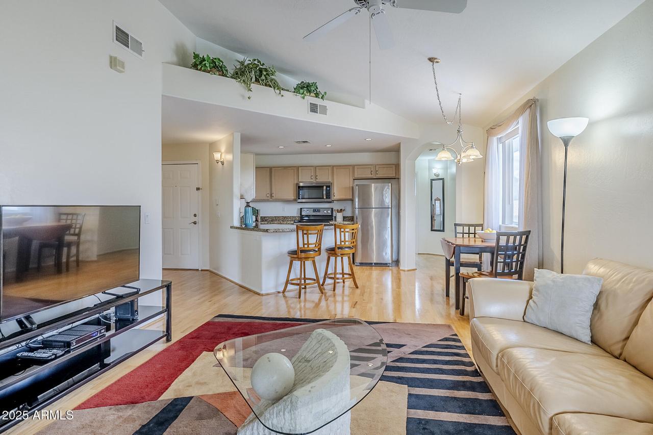 10401 N 52nd St. #205, Paradise Valley, AZ 85253