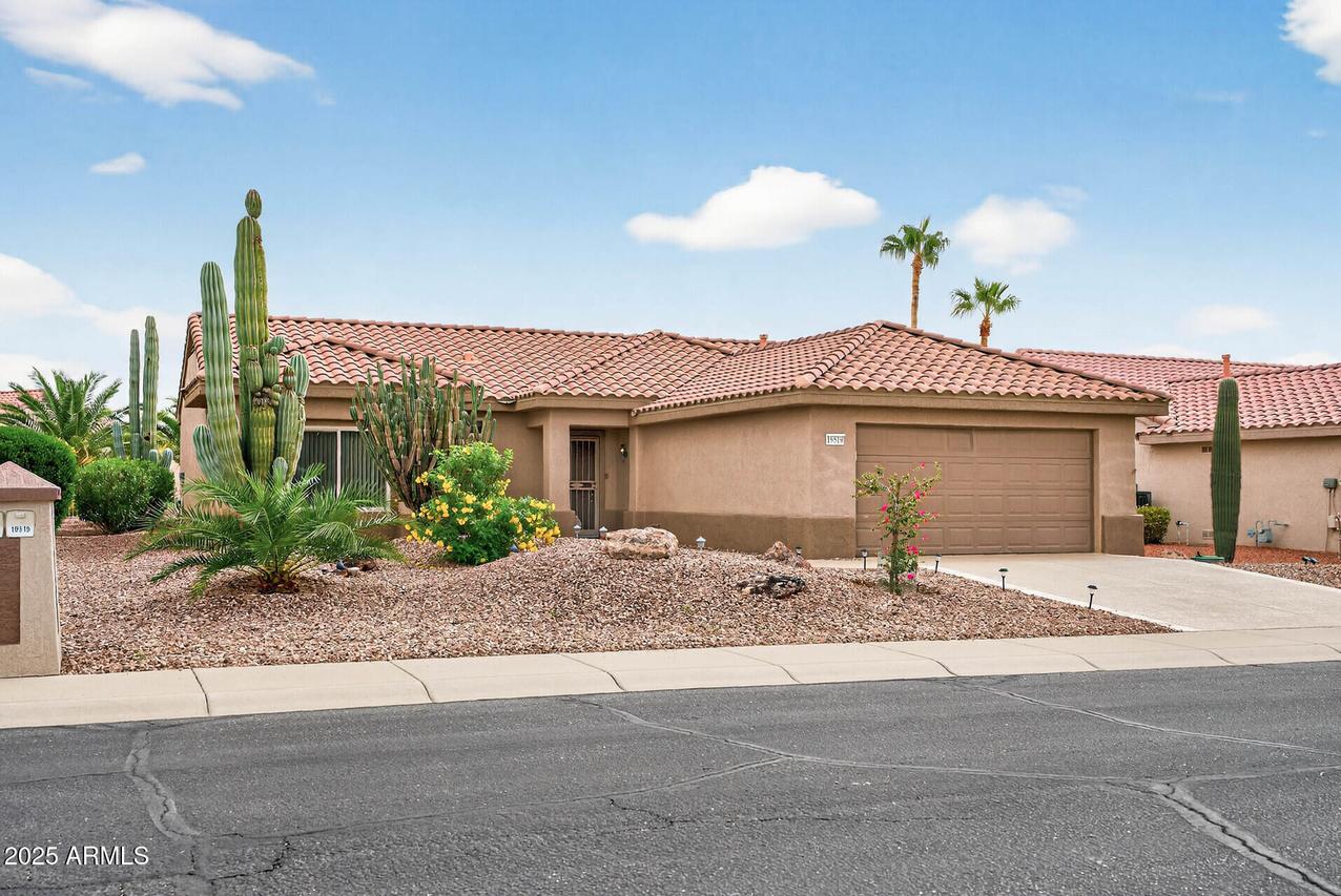 19519 N Papago Dr., Surprise, AZ 85374