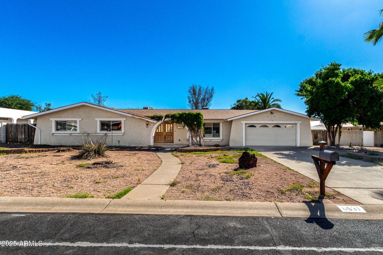 6531 E June St., Mesa, AZ 85205
