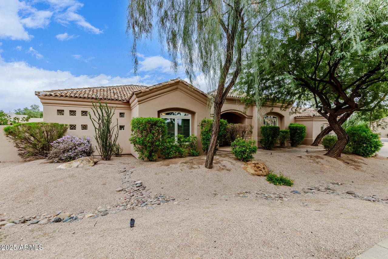 700 N Dobson Rd. #11, Chandler, AZ 85224