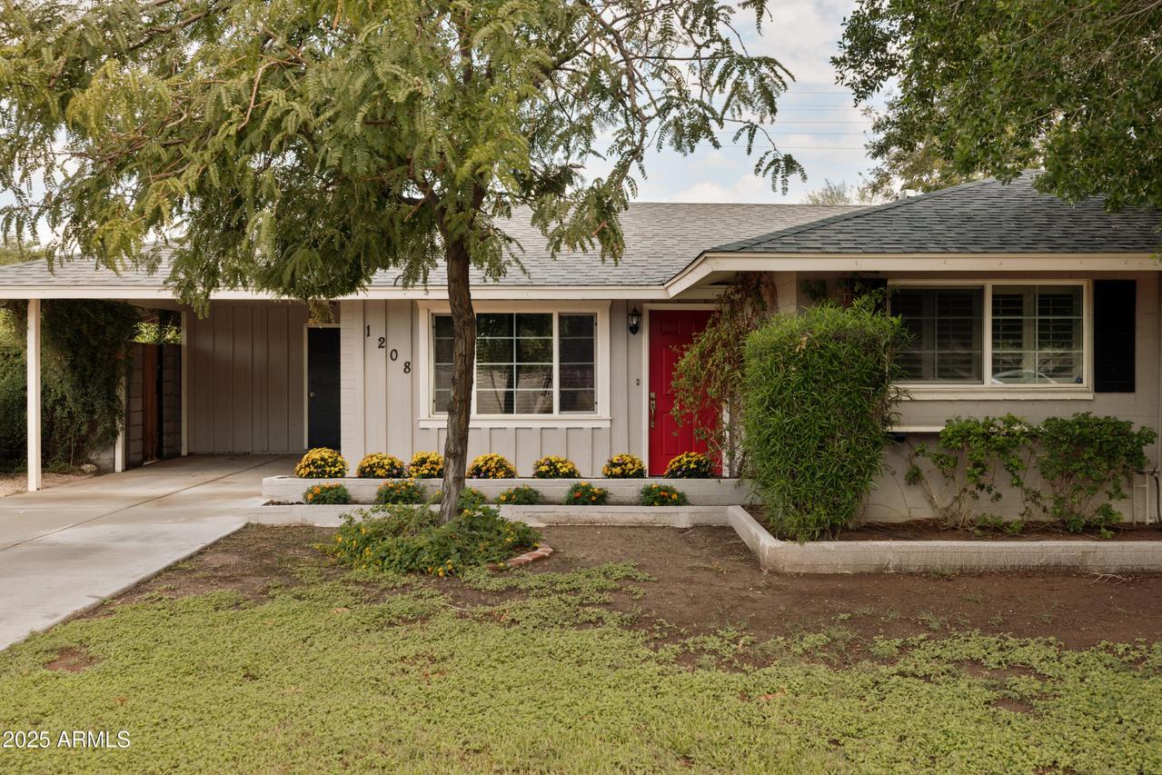 1208 W Medlock Dr., Phoenix, AZ 85013