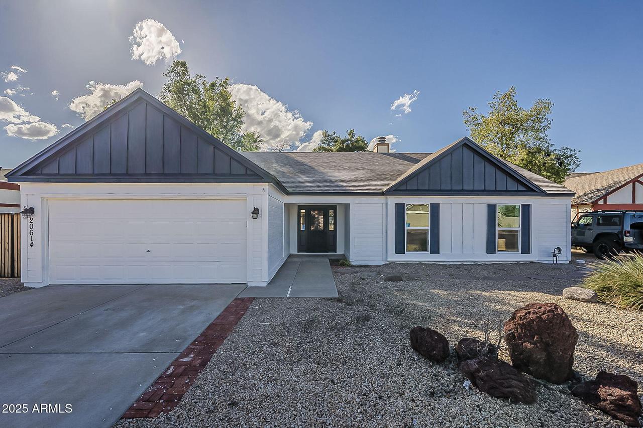 20614 N 4th Ave., Phoenix, AZ 85027