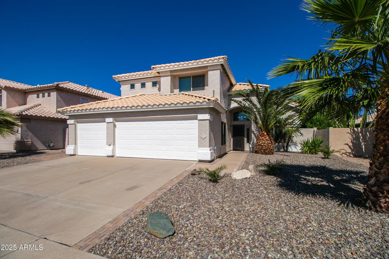 6620 W Louise Dr., Glendale, AZ 85310