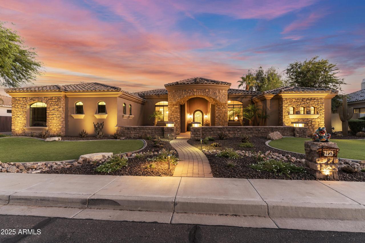 2151 E Kaibab Pl., Chandler, AZ 85249