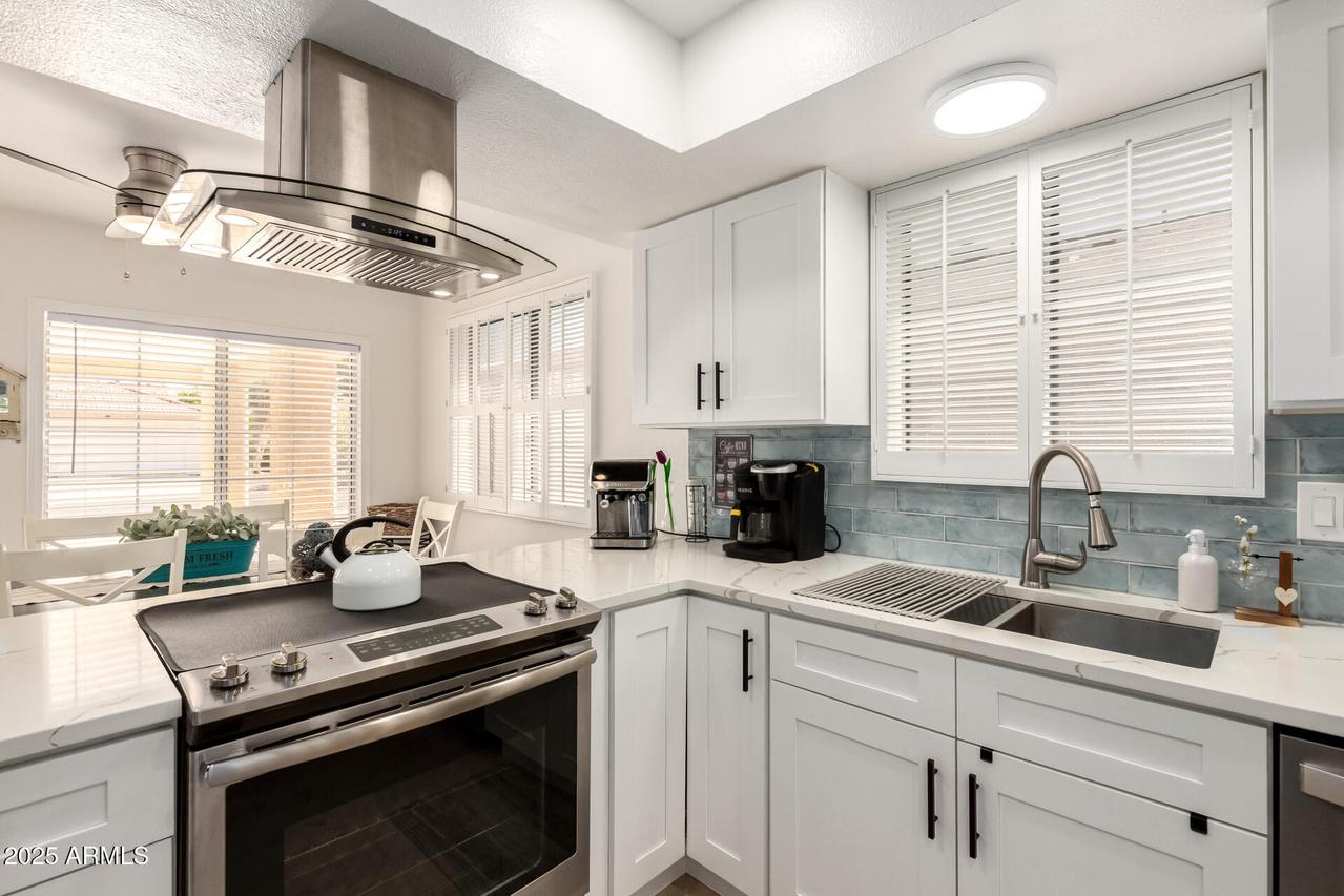 26414 S Lakemont Dr., Sun Lakes, AZ 85248