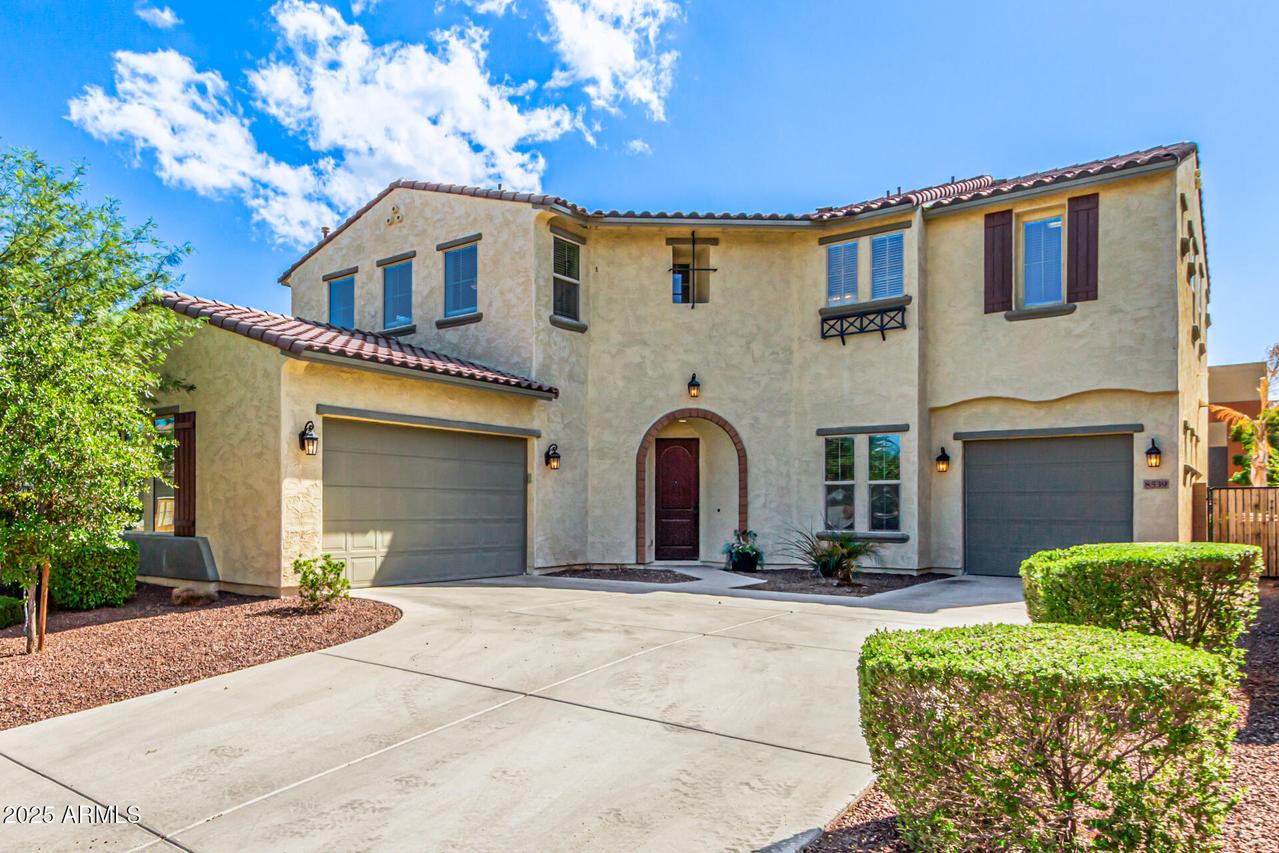 8539 W Midway Ave., Glendale, AZ 85305