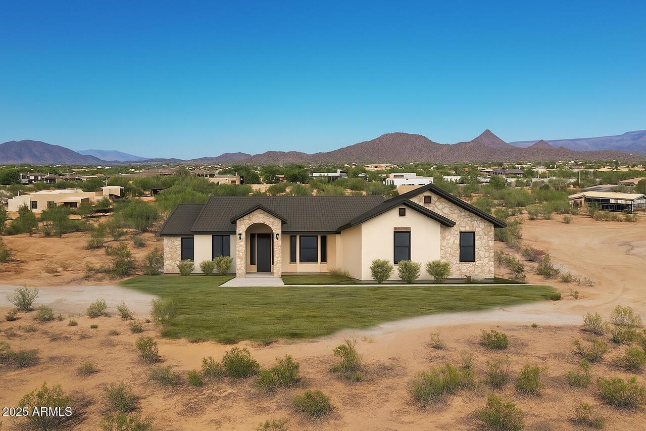 1688 E Creek Canyon Rd., Phoenix, AZ 85086