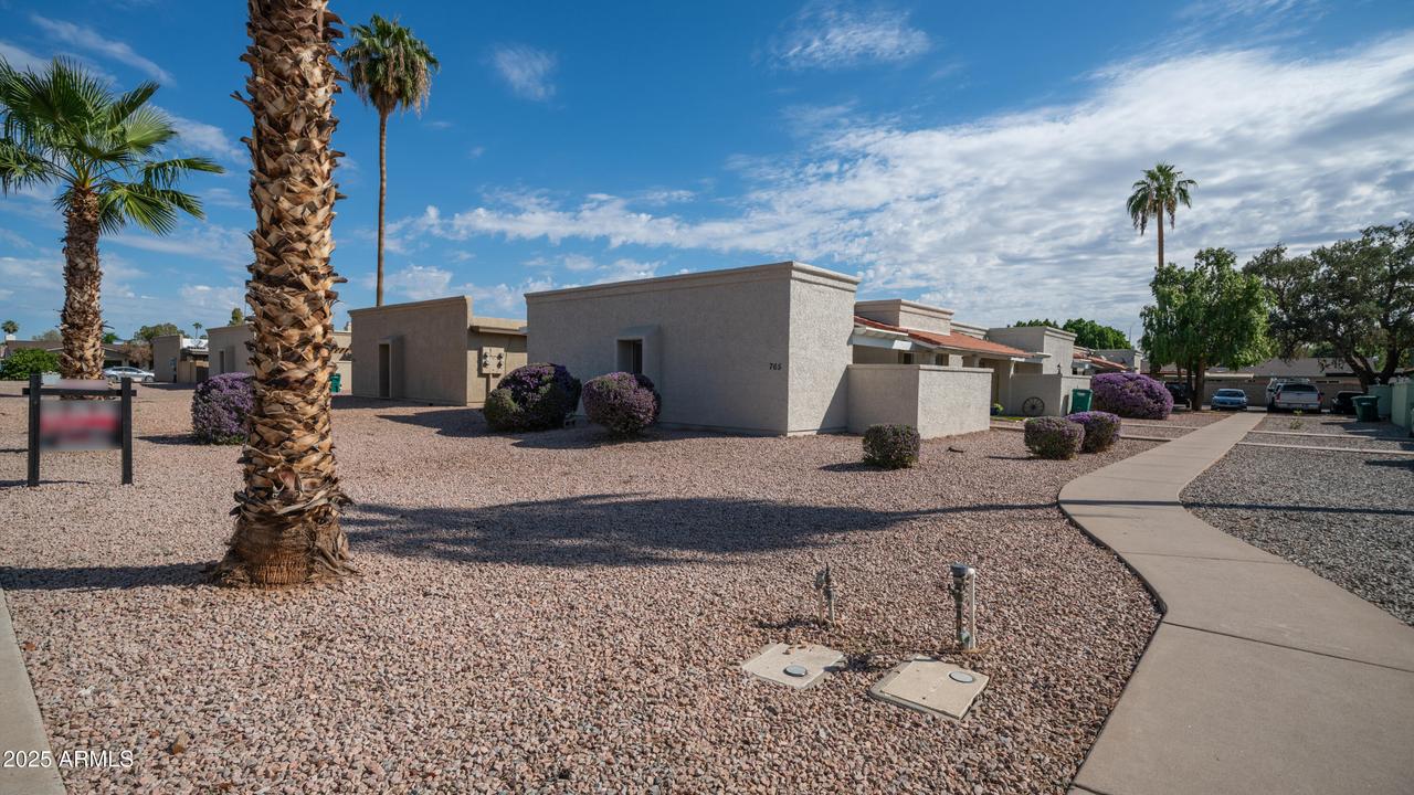 765 N Arrowhead Dr., Chandler, AZ 85224