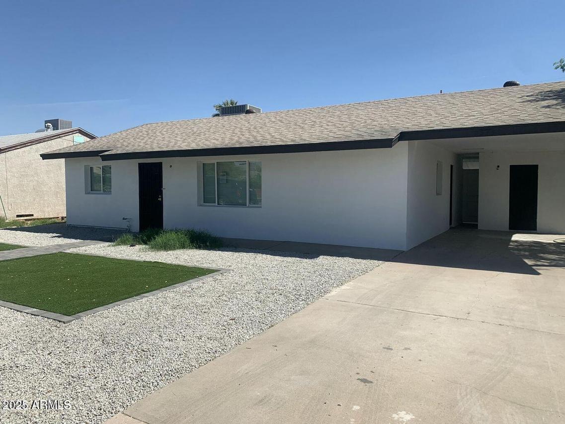 2215 N 21st St., Phoenix, AZ 85006