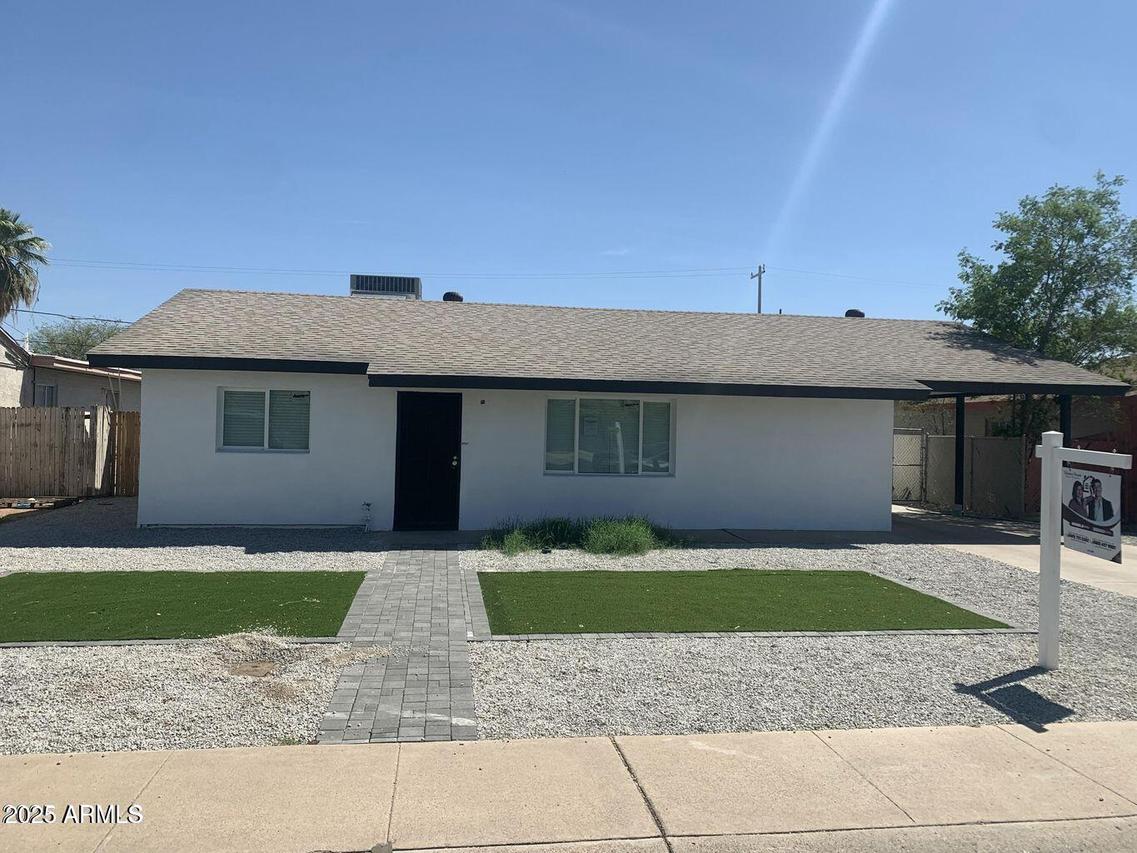 2215 N 21st St., Phoenix, AZ 85006