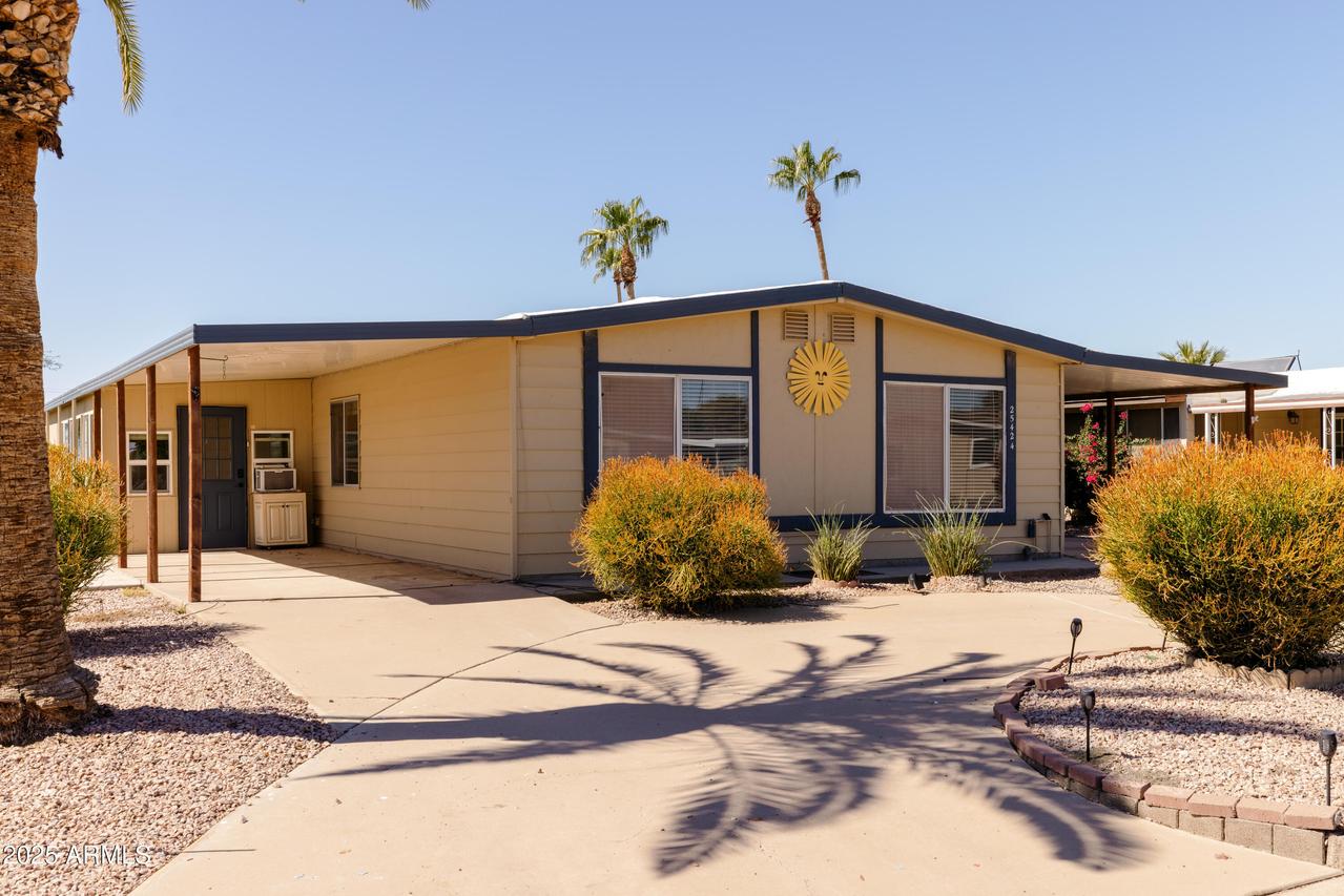 25424 S Montana Ave., Sun Lakes, AZ 85248