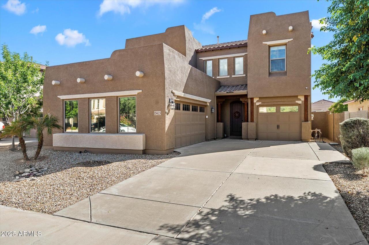 15623 W Mackenzie Dr., Goodyear, AZ 85395