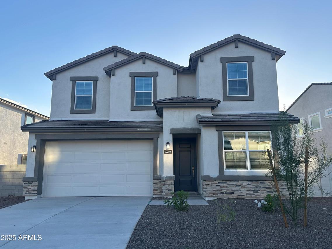 6919 W Buckhorn Tr., Peoria, AZ 85383